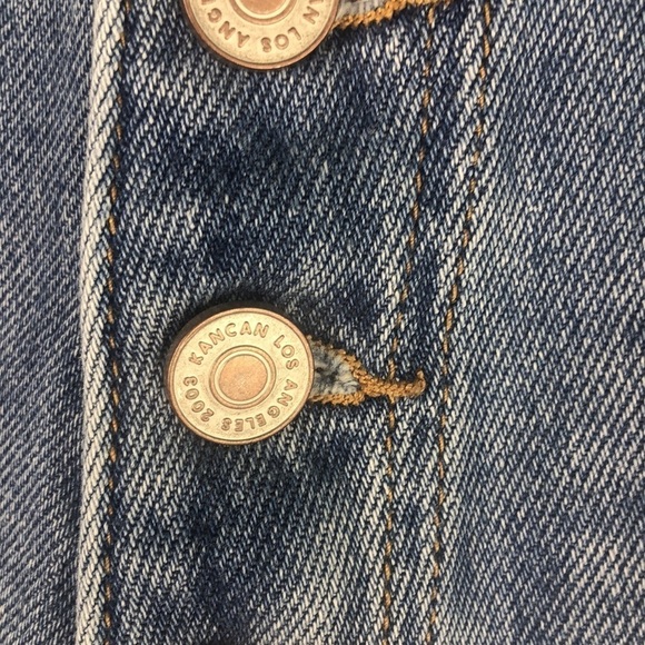 KanCan Mid Rise Distressed Blue Denim Cut Offs 100% Cotton Size 28/9 Jean Shorts - Picture 8 of 16